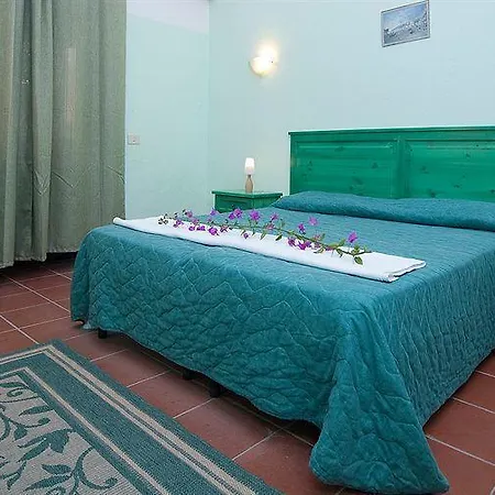 Aparthotel Freedom Massa Lubrense