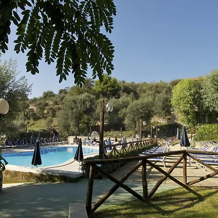 Aparthotel Freedom 3*
