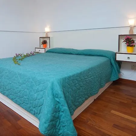 Aparthotel Freedom Massa Lubrense